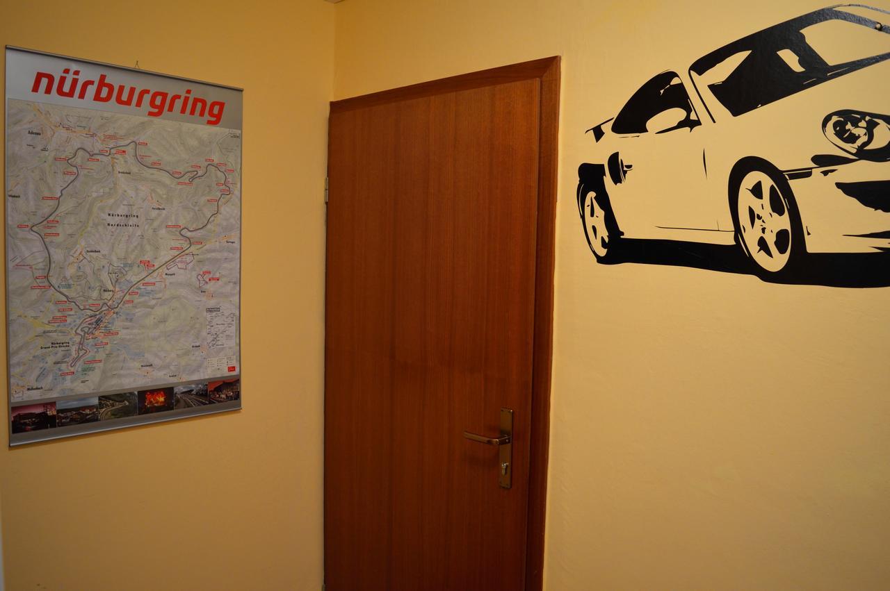 Franky House Am Nuerburgring Bed & Breakfast Quiddelbach Exterior photo